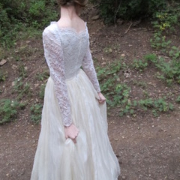 Antique Vintage Wedding Dress - Picture 4 of 8